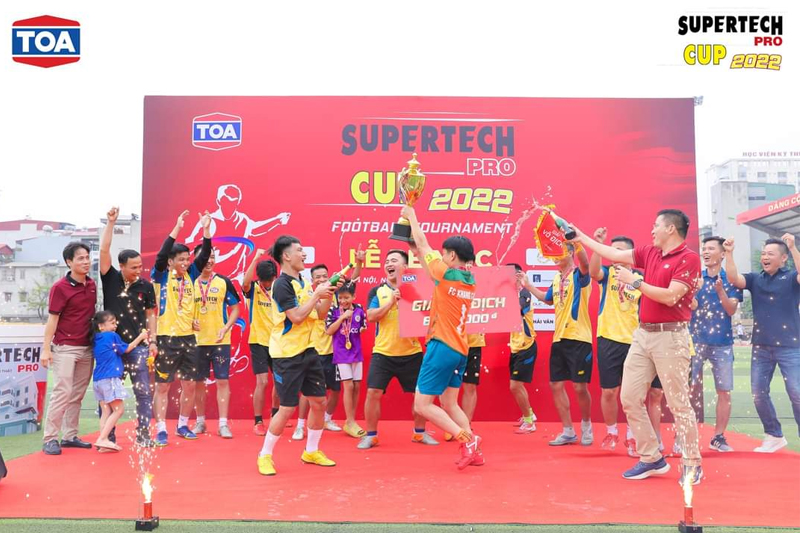 Đội bóng FC Khang Cát trở thành nhà vô địch của Giải bóng đá Suppertech Pro Cup 2022