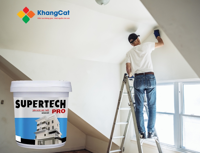 Thi công sơn nội thất TOA Supertech Pro đơn giản với 2 lớp phủ đều, mang lại bề mặt mịn đẹp và bền màu.