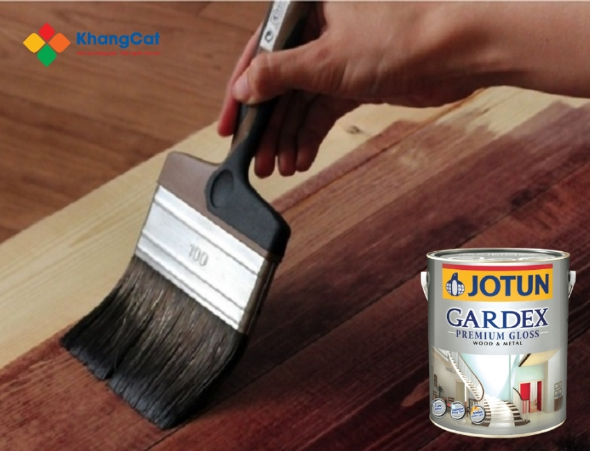 Thi công sơn dầu Jotun Gardex bóng mờ đơn giản, nhanh khô, dễ bám, cho lớp phủ mịn đẹp và bền lâu.